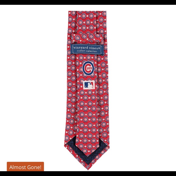 NWT Vineyard Vines Chicago Cubs Red Neck Tie - Picture 2 of 8